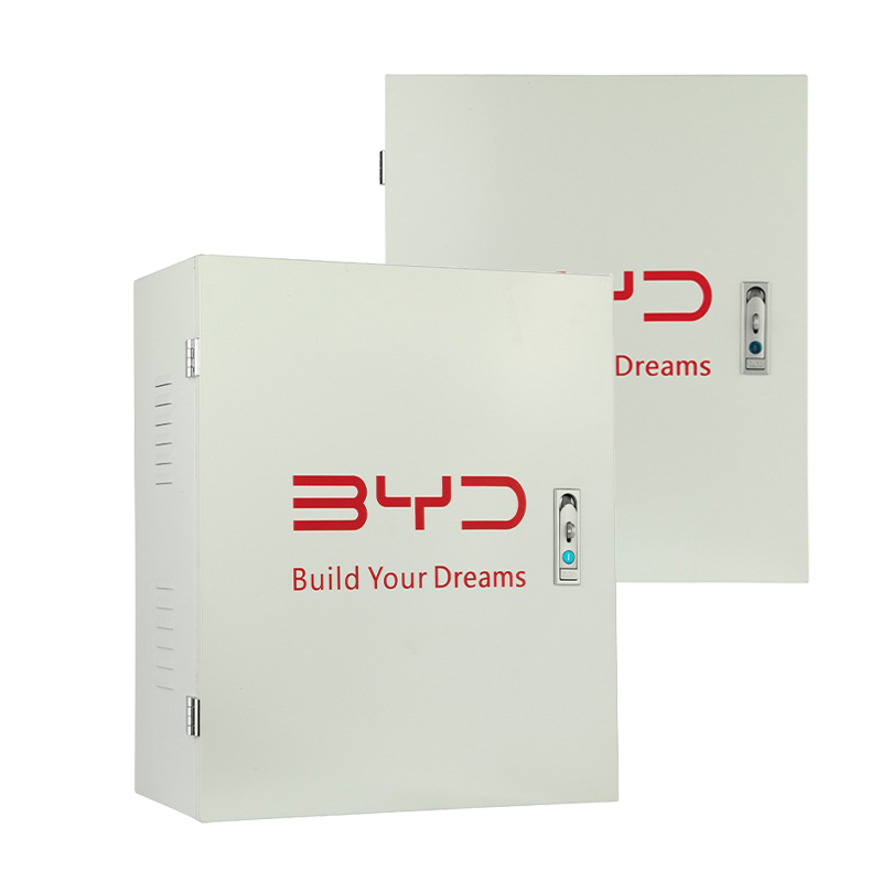 Корпус зарядного устройства для электромобиля с защитой от перенапряжения