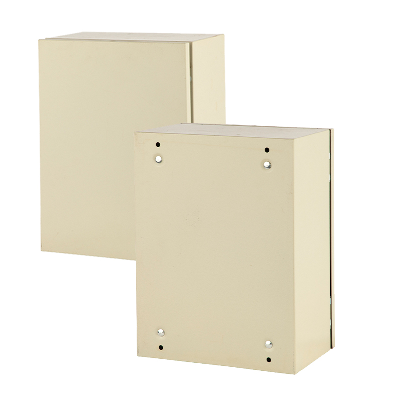 Металлический ящик, защищённый от непогоды, с герметичными краями