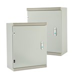 Водонепроницаемый бокс для электрооборудования лодочного причала