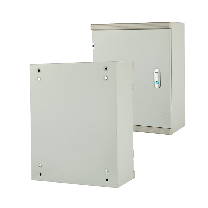 Распределительная коробка с водонепроницаемыми заглушками для кабельных вводов