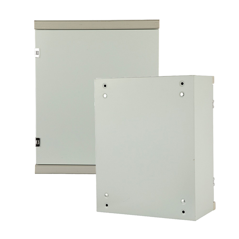 Электрическая коробка с вырезами со всех сторон