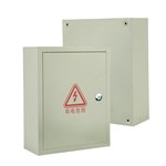 Электрический шкаф с уплотнителями для кабельных вводов