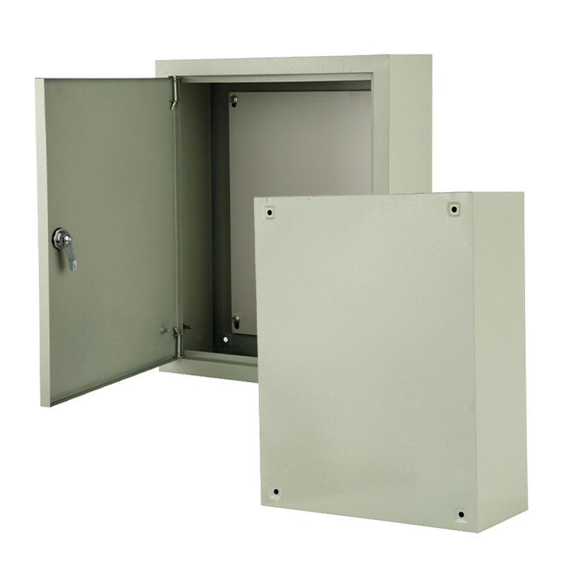 Металлический электрический короб с вырезами сверху и снизу